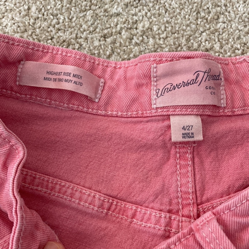 Universal Thread Pink Shorts - Picture 2 of 3